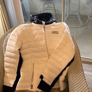 Tommy Hilfiger brand new white packable jacket